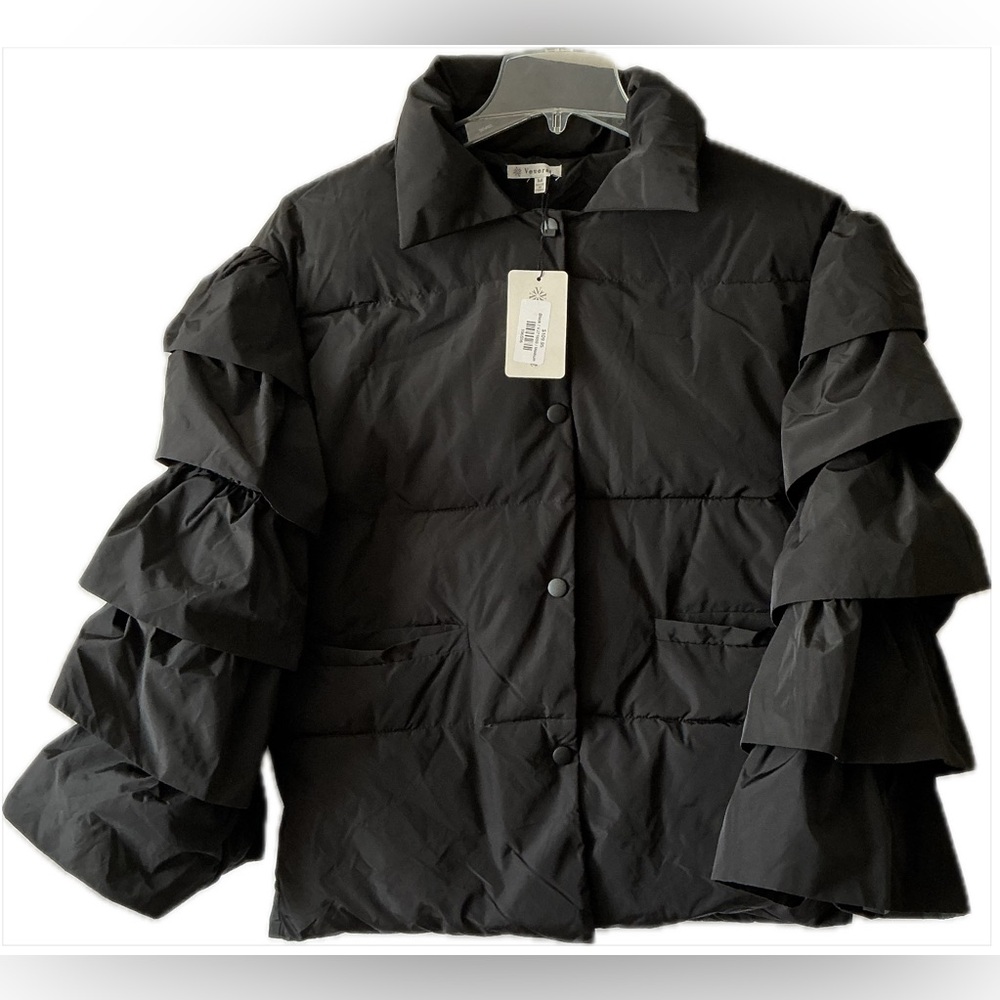 NWT Veveret Black Ruffled Sleeve Women's Puffer Jacket Size M